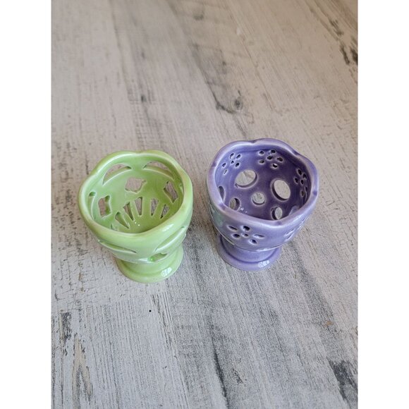 Egg holder green purple ceramic Easter spring set - Picture 3 of 5